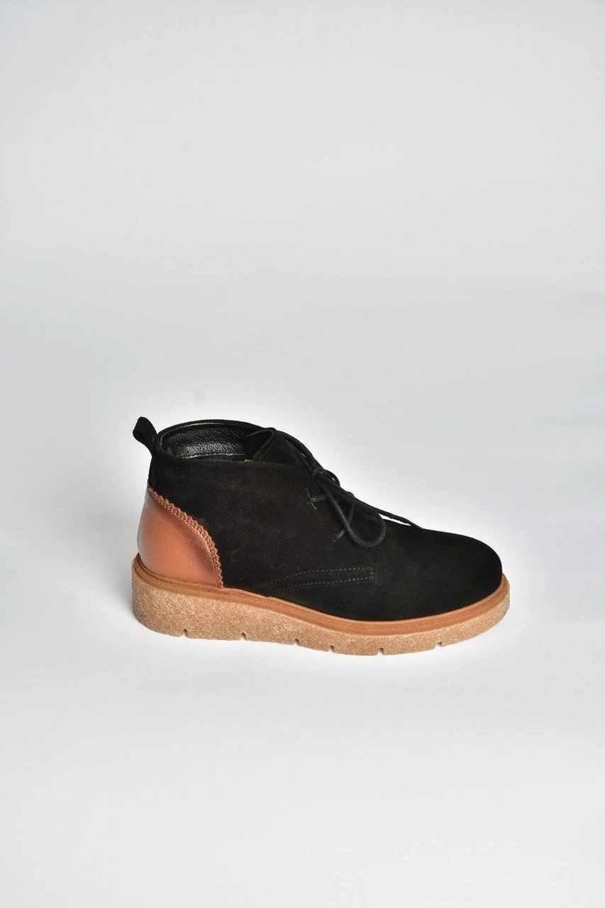 Fox Shoes V555011002 Siyah Hakiki Deri Süet Comfort Ortopedik Taban Bağcıklı Bot Siyah-Süet Fox Shoes V555011002 Siyah Hakiki Deri Süet Comfort Ortopedik Taban Bağcıklı Bot Siyah-Süet