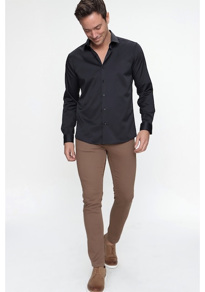 Morven Erkek Siyah Slim Fit Dar Kesim Düz Sert Yaka Uzun Kollu Gömlek Siyah