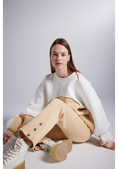 Holly Lolly Şardonlu 3 İplik Kumaş Logolu Oversize Nola Sweatshirt Bej