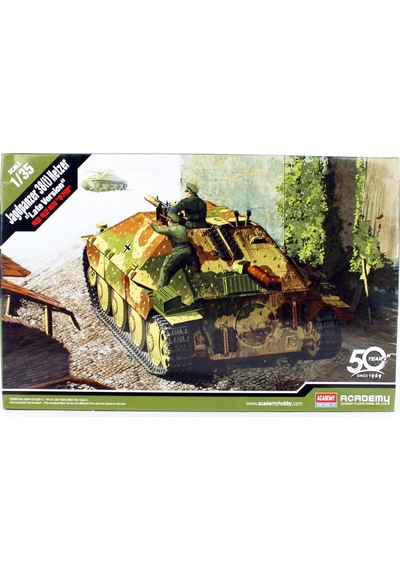 Academy 13230 1/35 Ölçek, Hetzer Alman Tank Avcısı Jagdpanzer 38 T Geç Dönem Tankı , Plastik Model Kiti-49368