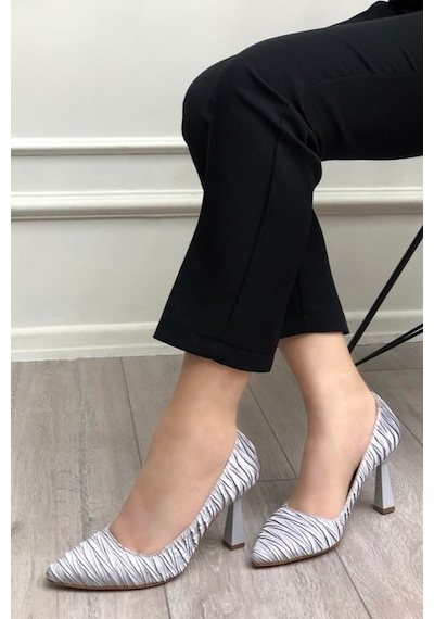 Feles Kırışık Saten Stiletto Kadın Topuklu Ayakkabı GÜMÜŞ