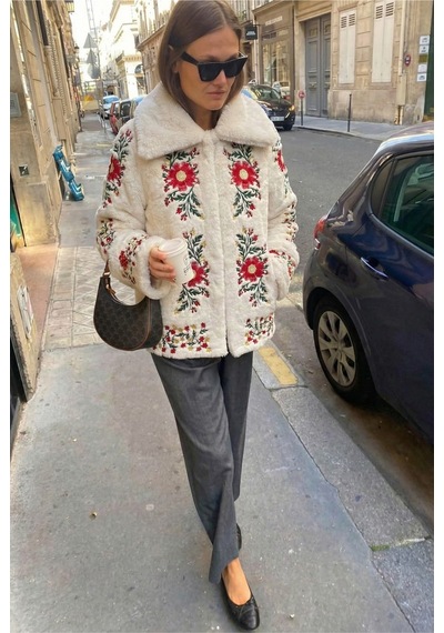 Femelle Beyaz Nakışlı Vintage Suni Kürk Ceket