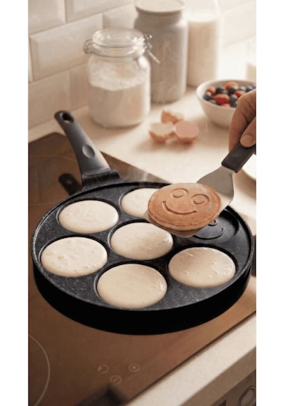 Panface Emoji Pancake Tavası 27 Cm 7 Bölmeli Döküm Alüminyu... Siyah