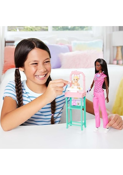 Barbie Kariyer Bebeği Bebek Doktoru Jcr73