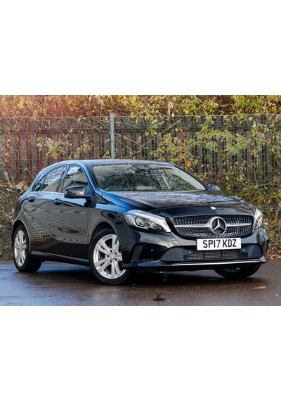 Mercedes W176 Diamond Ön Panjur 2016-2020 Makyajlı Kasa A Serisi