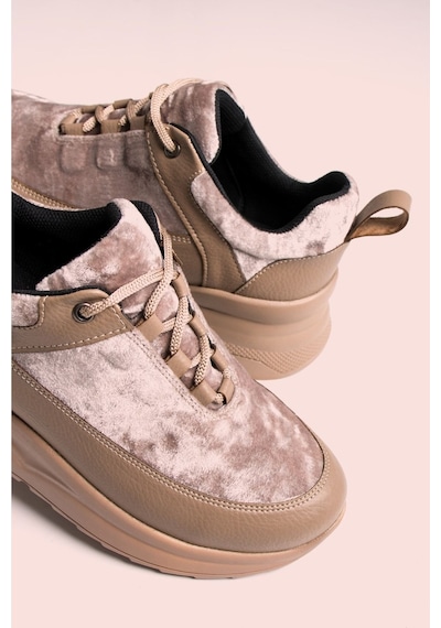 Yeni Bej - Kadife Dolgu Taban Sneaker Model 440583 Bej