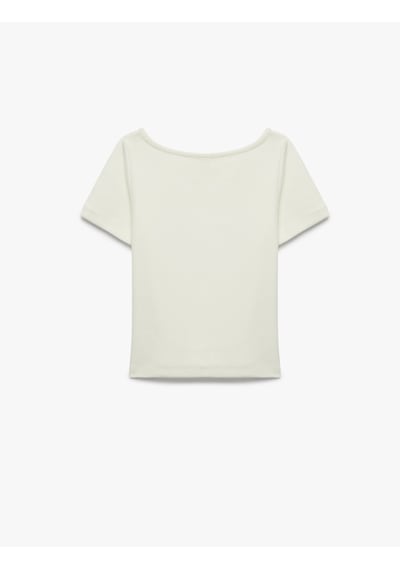 Koton Drape Detaylı Yuvarlak Kayık Yaka Kısa Kollu Modal Tişört Ekru 6skg10455ak