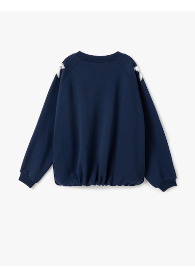 Koton Kolej Baskılı Uzun Kollu Oversize V Yaka Sweatshirt Lacivert 5sal10417ık Lacivert Koton Kolej Baskılı Uzun Kollu Oversize V Yaka Sweatshirt Lacivert 5sal10417ık Lacivert
