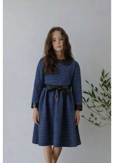 Fesshera Kids Kız Çocuk Elbise Suni Deri Detaylı Bebe Yaka Sırtı Fermuarlı Şık Elbise Lacivert Fesshera Kids Kız Çocuk Elbise Suni Deri Detaylı Bebe Yaka Sırtı Fermuarlı Şık Elbise Lacivert