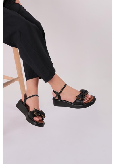 Dgn 7002 Kadin Fiyonk Detayli Sandalet Siyah