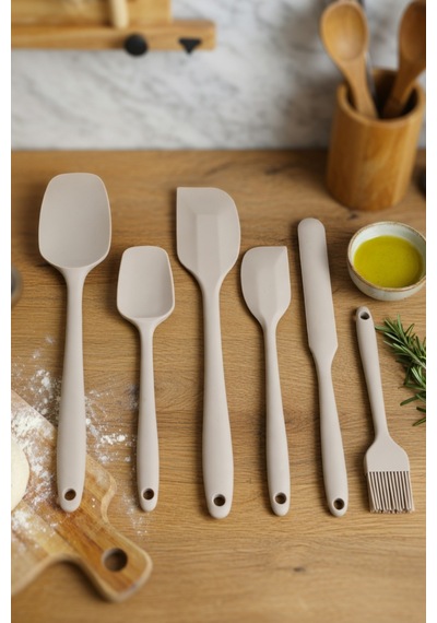 6'lı Bej Silikon Spatula Seti Isıya Dayanıklı Silikon Mutfak Gereçleri Hamur Kazıyıcı, Pasta Spatulası, Silikon Fırça Yapışmaz Tencere Ve Tava Uyumlu Bej Bej