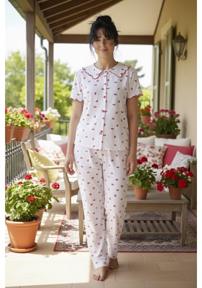 Siyah İnci Yakalı Büyük Beden Battal Düğmeli Fitilli Kaşkorse Örme Pijama Takım26120801 Beyaz Kiraz Siyah İnci Yakalı Büyük Beden Battal Düğmeli Fitilli Kaşkorse Örme Pijama Takım26120801 Beyaz Kiraz