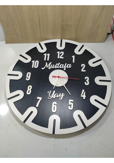Salon Duvar Saati Modern Çizgi Kişiye Özel İsim Yazılı Gönderilecektir. Siyah