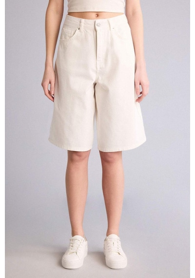 Defacto Normal Bel Kısa Paça Gabardin Bermuda F3133ax26smwt84 Beyaz-wt84
