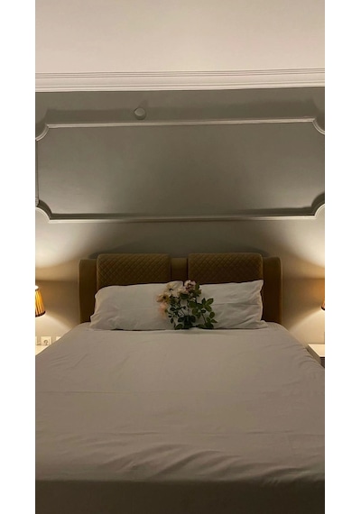 Otel Tipi 10 Adet Tek Çarşaf, Çift Kişilik 62 Tel 240x280 Beyaz