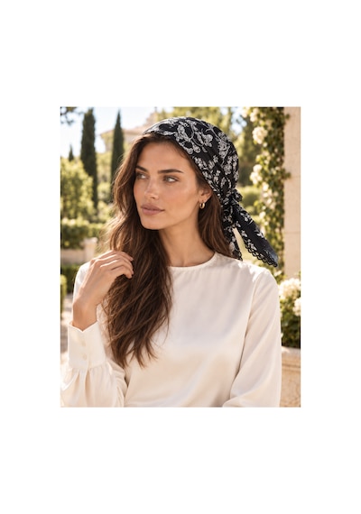 Tarzını Seç Siyah Gece Bahçesi Desenli Dantel Oya Kesim Fular / Bandana 70 X 70 Cm