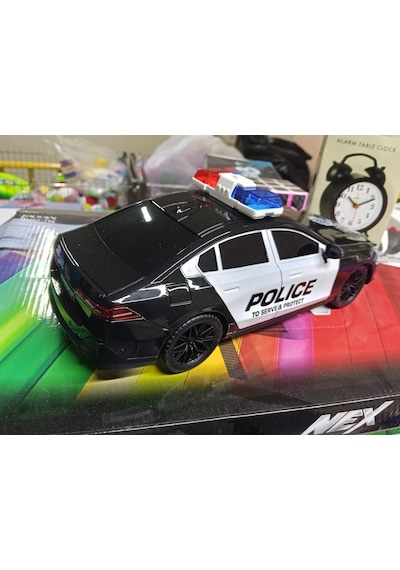 1 / 16 Ölçek Işıklı Uzaktan Kumandalı Polis Arabası 23 Cm Şarjlı Yarış Arabası Çok Renkli