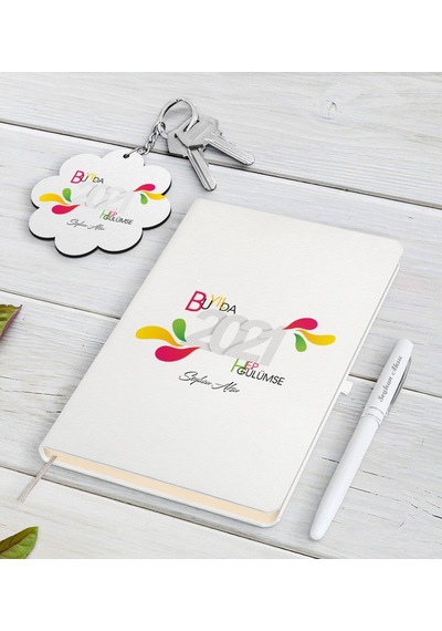 Kişiye Özel 2021 Bu Yılda Hep Gülümse Beyaz Defter Kalem ve Anaht Beyaz