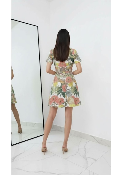 Mamayaga Kadın Kruvaze Yaka Volanlı Etek Bele Oturan Desenli Casual Şık Mini Elbise Yeşil