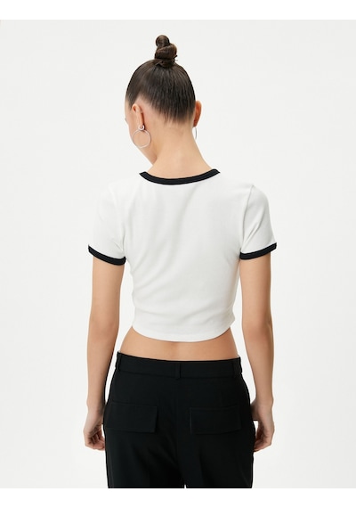 Koton Kolej Crop Tişört Baskılı Biyeli Kısa Kollu Bisiklet Yaka Pamuklu Fitilli Ekru 4sal10621ık 4SAL10621IK010 Ekru Koton Kolej Crop Tişört Baskılı Biyeli Kısa Kollu Bisiklet Yaka Pamuklu Fitilli Ekru 4sal10621ık 4SAL10621IK010 Ekru