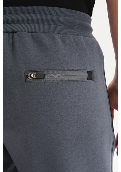 Ar-ma Erkek Örme 3 İplik Kumaş Dar Paça Eşofman Altı Regular Fit Lastikli Bel %70 Pamuk %30 Polyester K30174681602 Gri-g3 gri Ar-ma Erkek Örme 3 İplik Kumaş Dar Paça Eşofman Altı Regular Fit Lastikli Bel %70 Pamuk %30 Polyester K30174681602 Gri-g3 gri