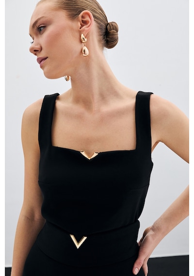Sateen Yaka Gold Aksesuarlı Bluz - Siyah-135427 Siyah