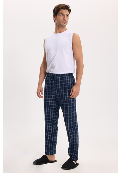 Tudors Erkek Standart Fit Normal Kesim Pamuklu Kareli Beli Bağcıklı Cepli Lacivert Pijama Altı-51262