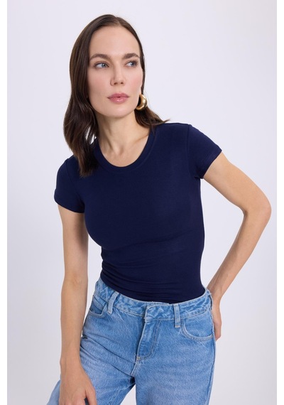 Tudors Kadın Regular Fit Klasik Kesim Bisiklet Yaka Viskon Kumaş Ultra Soft Lacivert Tişört-37795 Lacivert