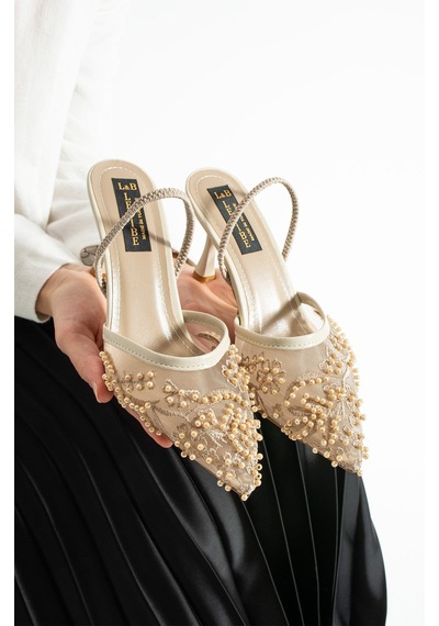 Lebibe Shoes Meggıe Kadın Bej Sivri Burun 7 Cm Topuklu Tül Üzerine İnci İşlemeli Slingback Ayakkabı