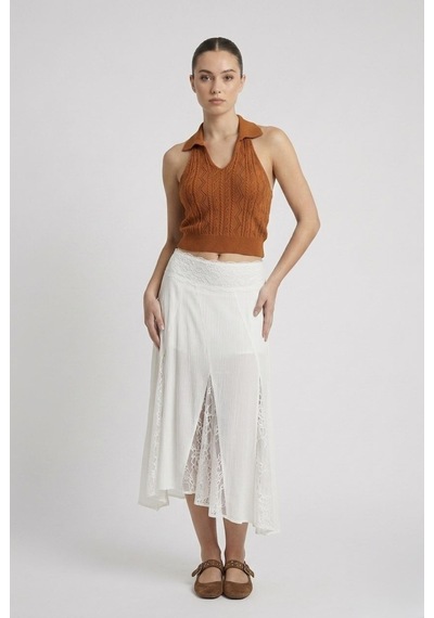 Neden Tekstil Kadın Polo Yaka Sırt Dekolteli Crop Bluz - Camel