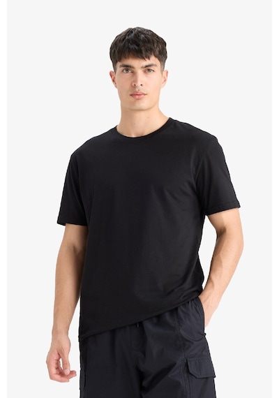DeFacto Pamuk New Regular Fit Bisiklet Yaka Basic Düz Kısa Kollu Siyah Tişört V7699AZ25SPBK81 DeFacto Pamuk New Regular Fit Bisiklet Yaka Basic Düz Kısa Kollu Siyah Tişört V7699AZ25SPBK81