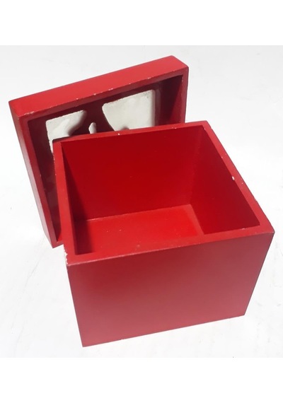 11x11x8cm Boyutlarında Ağaç Desenli Boncuklu Ahşap Hediye Kutusu Kaliteli Ahşaptan Üretilmiştir