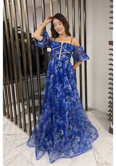 By Saygı Kadın İnce Askılı Düşük Kollu Astarlı Önü Biye Detaylı Çiçekli Organze Uzun Elbise Saks By Saygı Kadın İnce Askılı Düşük Kollu Astarlı Önü Biye Detaylı Çiçekli Organze Uzun Elbise Saks