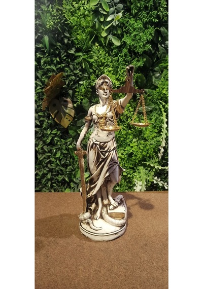 Themis Adalet Tanrıçası