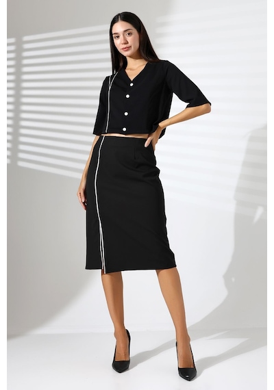 Mois Atelier Siyah Kısa Kol Crop Ceket Yırtmaçlı Kalem Etek Beyaz Biye Detaylı Takım Tasarım Siyah