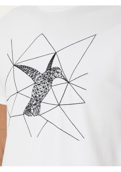 Beyaz Slim Fit Bisiklet Yaka Desenli T-shirt