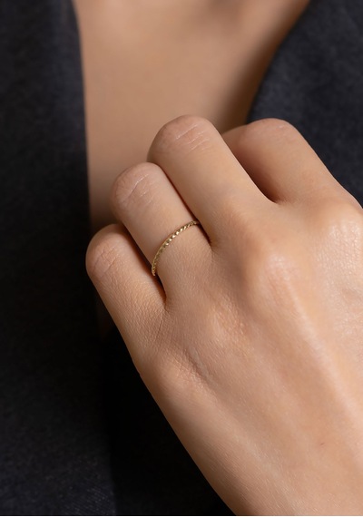 14 Ayar Altın Minimal Yarımtur Piramit Yüzük Sarı Altın
