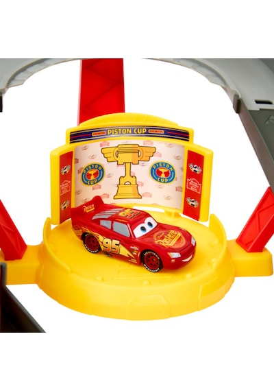 Disney Cars Piston Kupası Yarış Seti HPD81