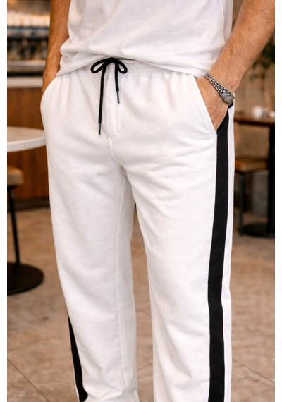 Tarz Cool Erkek Beyaz Şeritli Eşofman Altı Bağcıklı Baggy Rahat Kesim Günlük Spor Pantolon Beyaz Tarz Cool Erkek Beyaz Şeritli Eşofman Altı Bağcıklı Baggy Rahat Kesim Günlük Spor Pantolon Beyaz