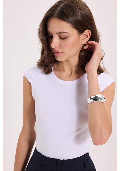 Tudors Kadın Slim Fit Dar Kesim Pamuklu Likralı Bisiklet Yaka Ay Kol Beyaz Tişört-51120