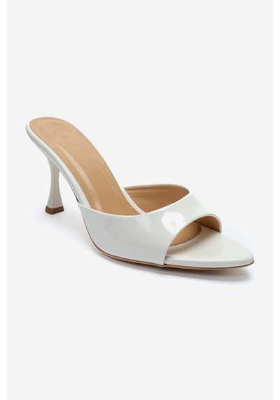 Luvishoes Tıera Beyaz Rugan Kadın İnce Topuklu Terlik