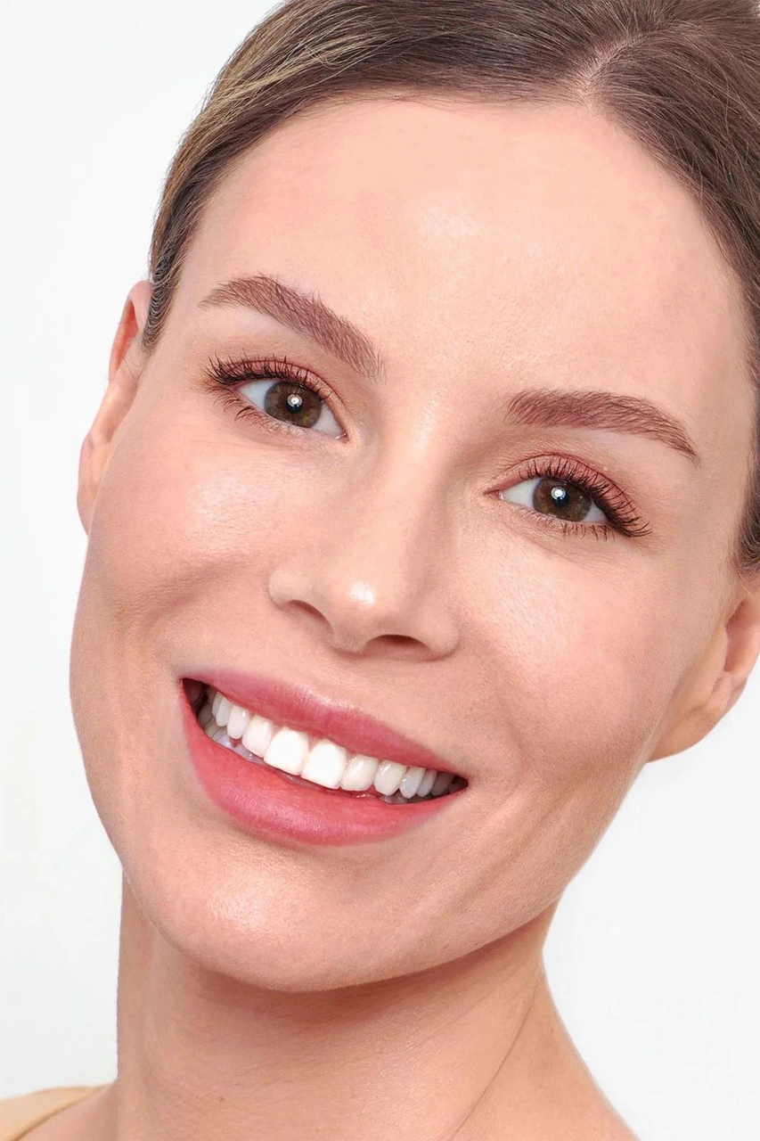Wonderskin Uzun Süre Kalıcı Renkli Dudak Maskesi Adore 4 ML