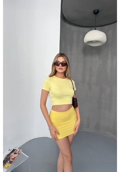 Vadon 1003 Kadın Pamuklu Slim Fit Bisiklet Yaka Yumuşak Dokulu Basic T-shirt Tereyağı Sarısı Vadon 1003 Kadın Pamuklu Slim Fit Bisiklet Yaka Yumuşak Dokulu Basic T-shirt Tereyağı Sarısı