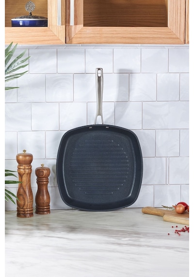 Karaca  Biodiamond Pro İndüksiyon Tabanlı Grill Tava 28 Cm