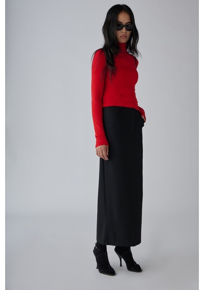 Suud Collection Kırmızı Boğazlı Body