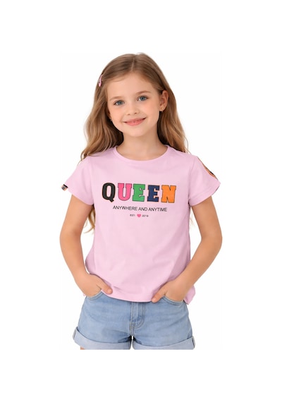 İrem Çocuk Giyim Kız Çocuk Queen Yazı Desenli Omzu Şerit Detaylı Kısa Crop Pembe Renk Tişört Pembe İrem Çocuk Giyim Kız Çocuk Queen Yazı Desenli Omzu Şerit Detaylı Kısa Crop Pembe Renk Tişört Pembe