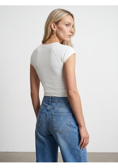 Dilvin 32894 V Yaka Fit T-shirt-beyaz