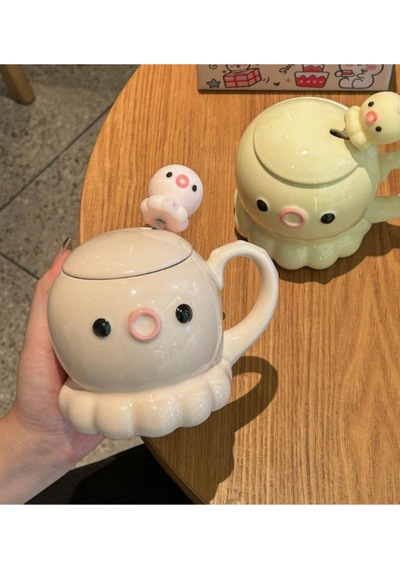 Ahtapot Temalı Kaşıklı Kapaklı Seramik Kupa Sarı