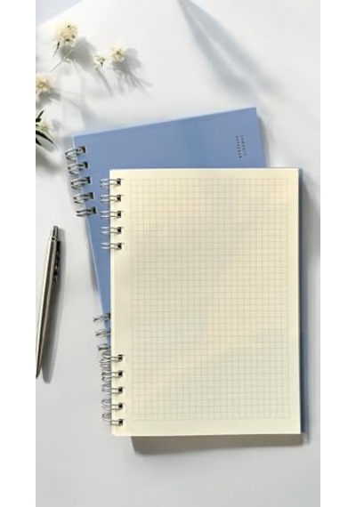 Fark Tanıtım Spiralli 80 Yaprak Kareli A5 Defter, Not Defteri, Okul Defteri, 4 Farklı Renk Seçeneği 02 Placid Blue Açık Gri