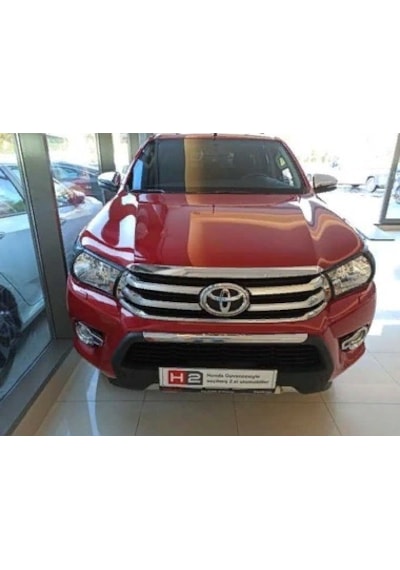 Toyota Hilux Revo 2016-2019 Far Çerçevesi Kaplama Siyah